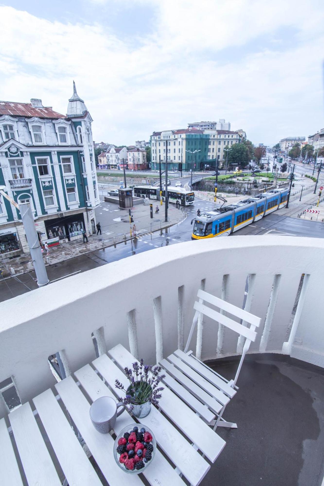 Lion's Bridge Boutique 2bdrm Apt, Center Gem Appartamento