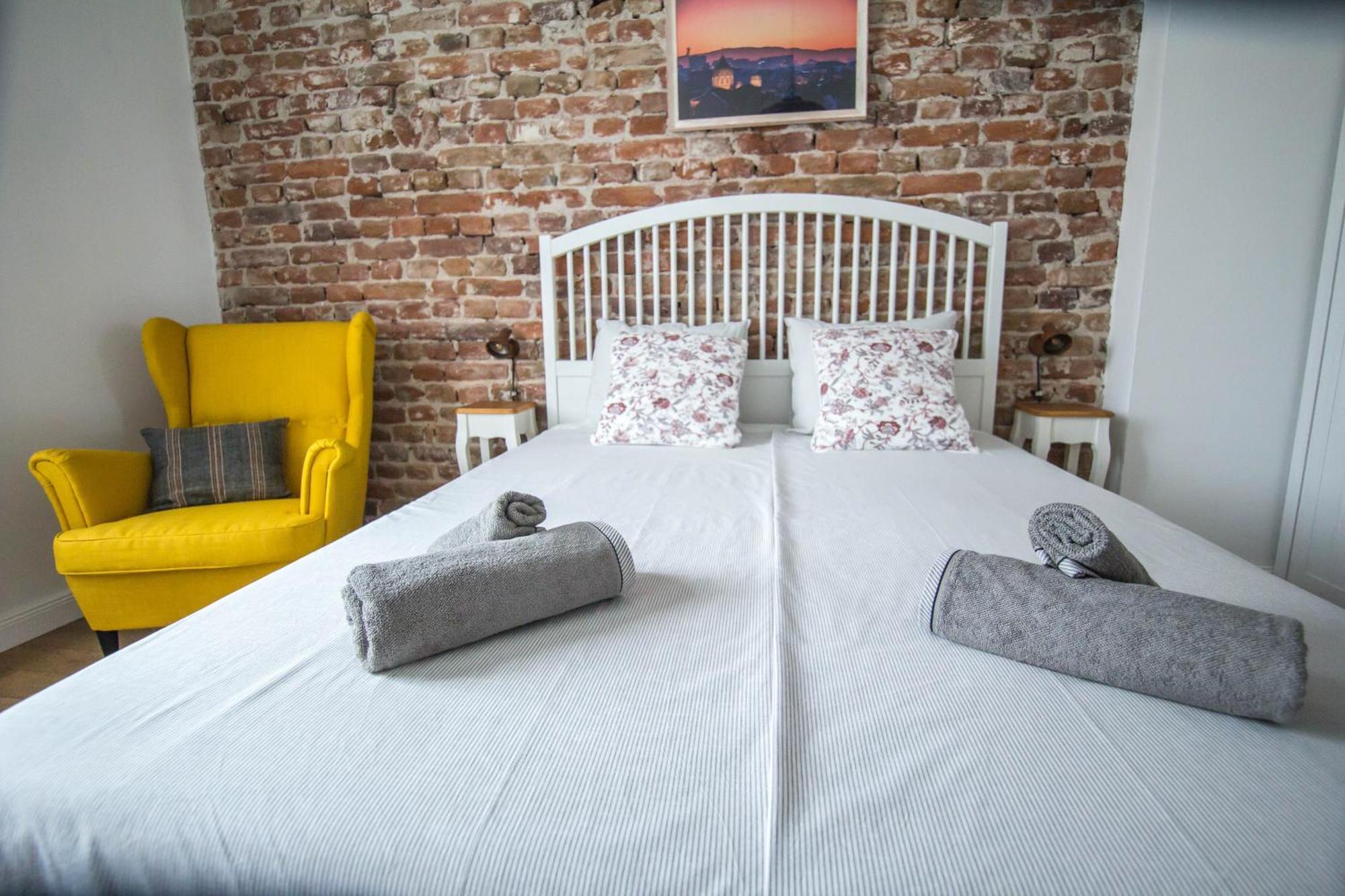 Lion's Bridge Boutique 2bdrm Apt, Center Gem Appartement Sofia